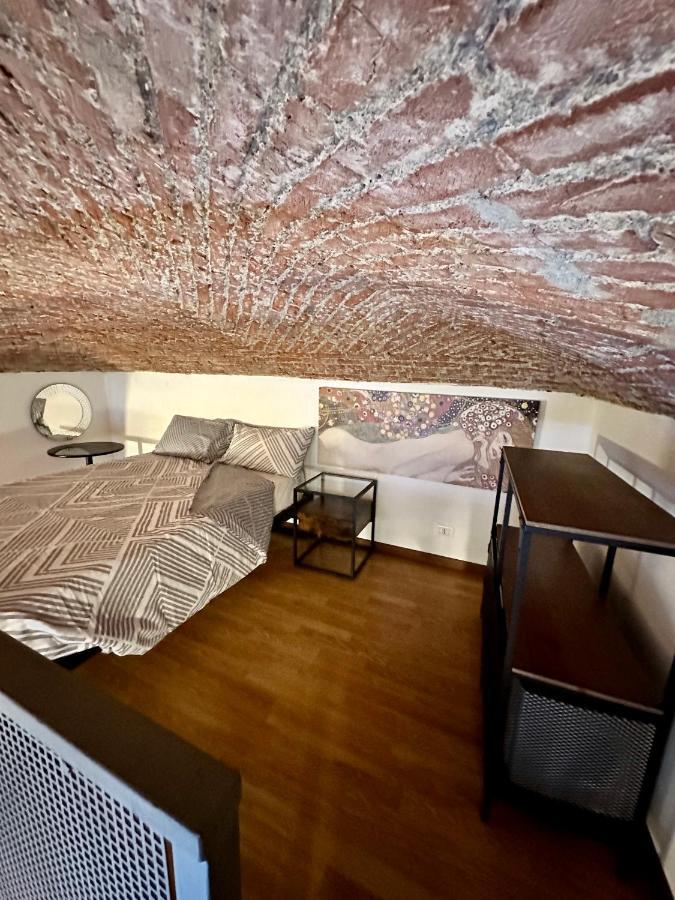 Casa Santa Chiara - Vicino Porta Susa F.S. Турин Экстерьер фото