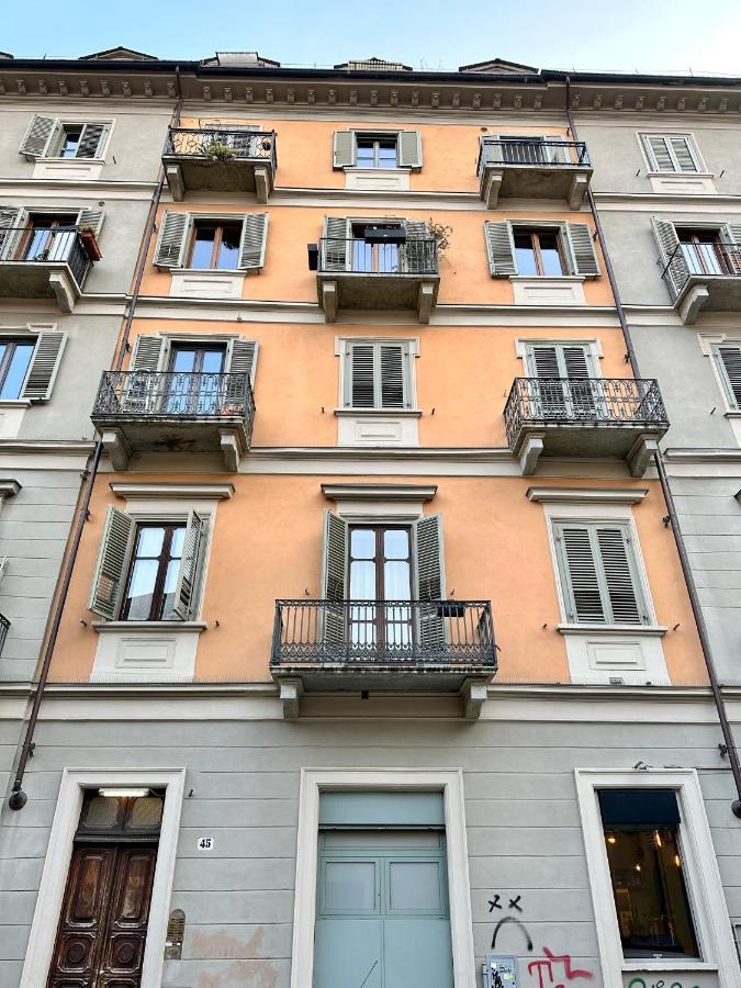Casa Santa Chiara - Vicino Porta Susa F.S. Турин Экстерьер фото